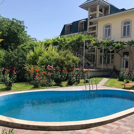 Hotel Latif Самарканд Екстериор снимка