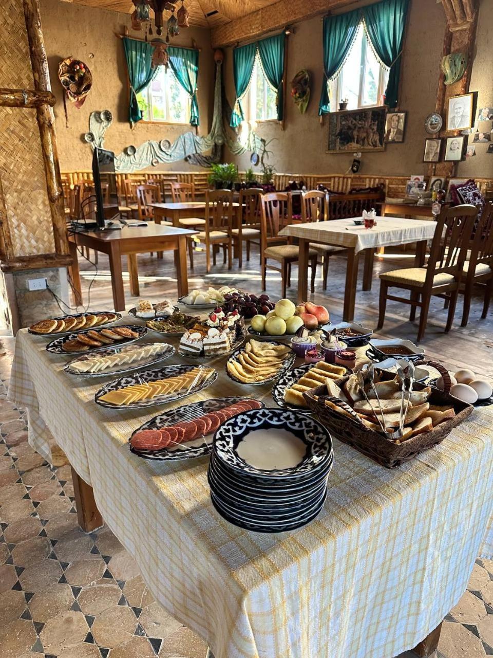 Hotel Latif Самарканд Екстериор снимка
