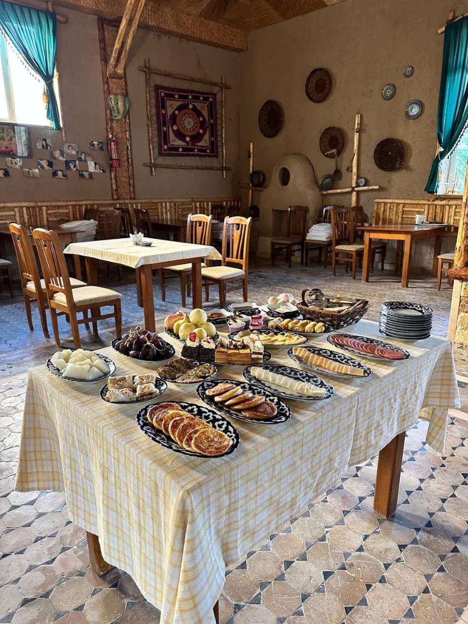 Hotel Latif Самарканд Екстериор снимка