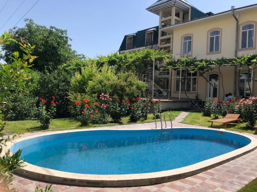 Hotel Latif Самарканд Екстериор снимка